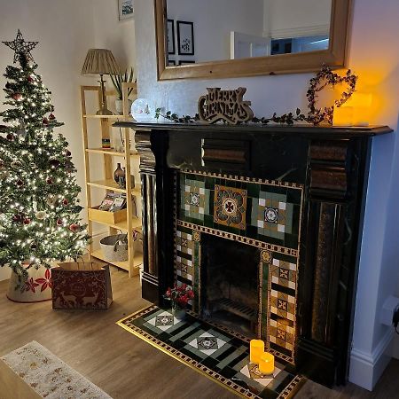 Eldon Row - Stylish Character Apartments - Central Location 1 & 2 Bed Available Dolgellau Exteriér fotografie