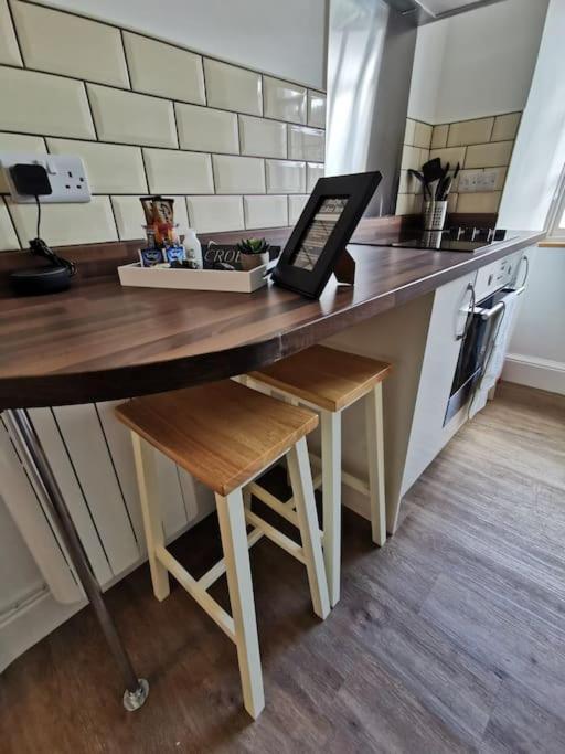 Eldon Row - Stylish Character Apartments - Central Location 1 & 2 Bed Available Dolgellau Exteriér fotografie