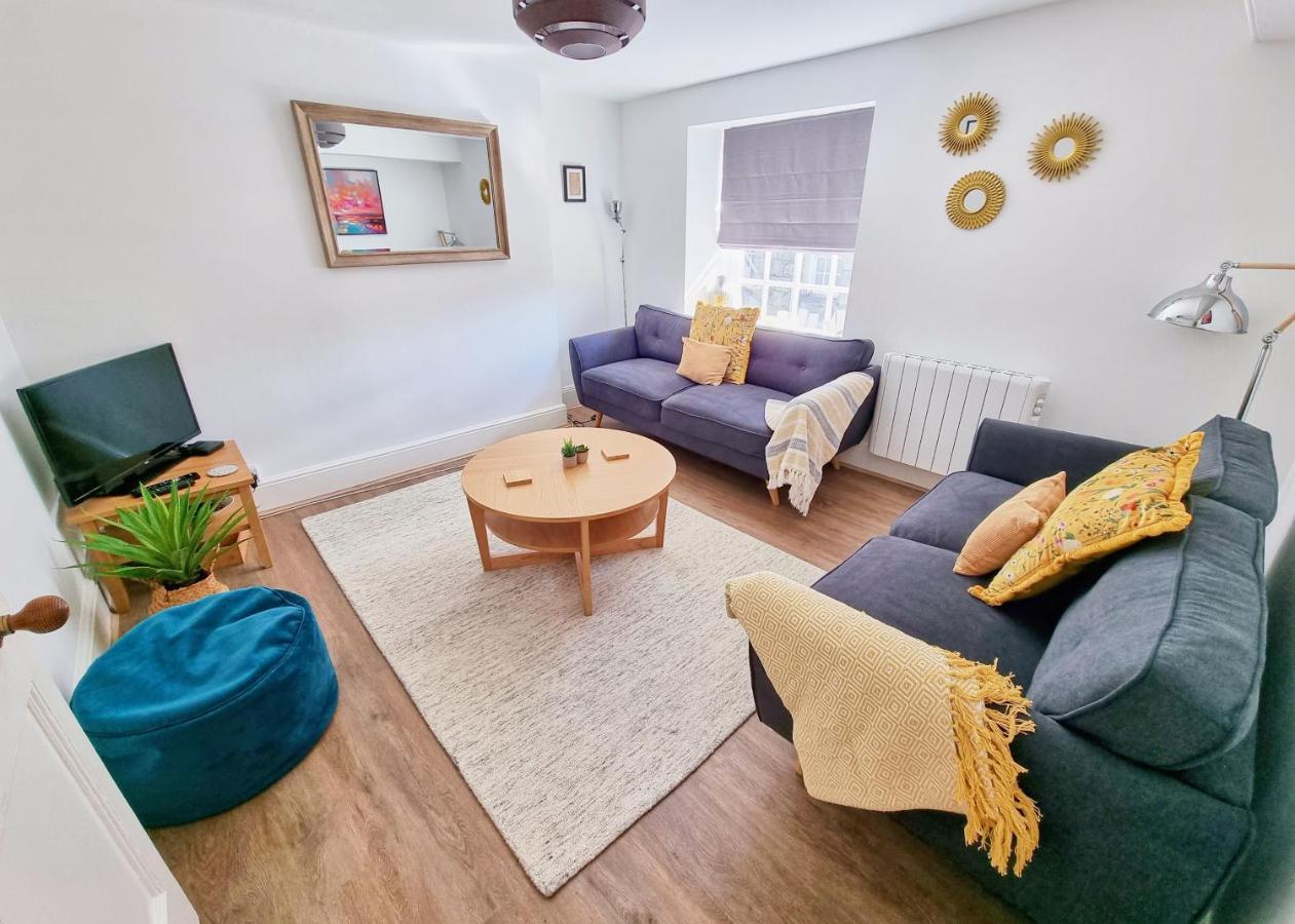 Eldon Row - Stylish Character Apartments - Central Location 1 & 2 Bed Available Dolgellau Exteriér fotografie