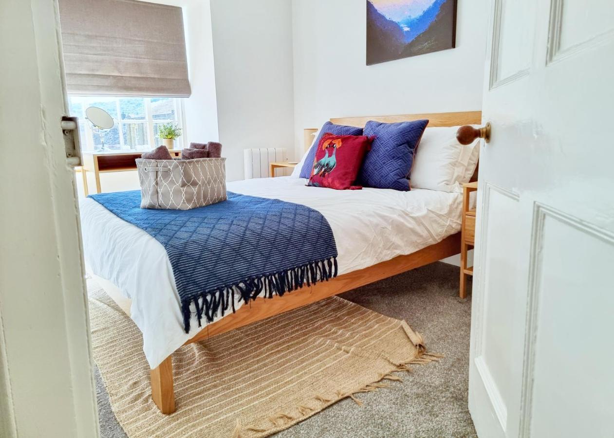 Eldon Row - Stylish Character Apartments - Central Location 1 & 2 Bed Available Dolgellau Exteriér fotografie