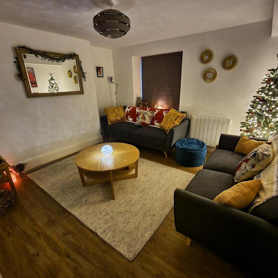 Eldon Row - Stylish Character Apartments - Central Location 1 & 2 Bed Available Dolgellau Exteriér fotografie